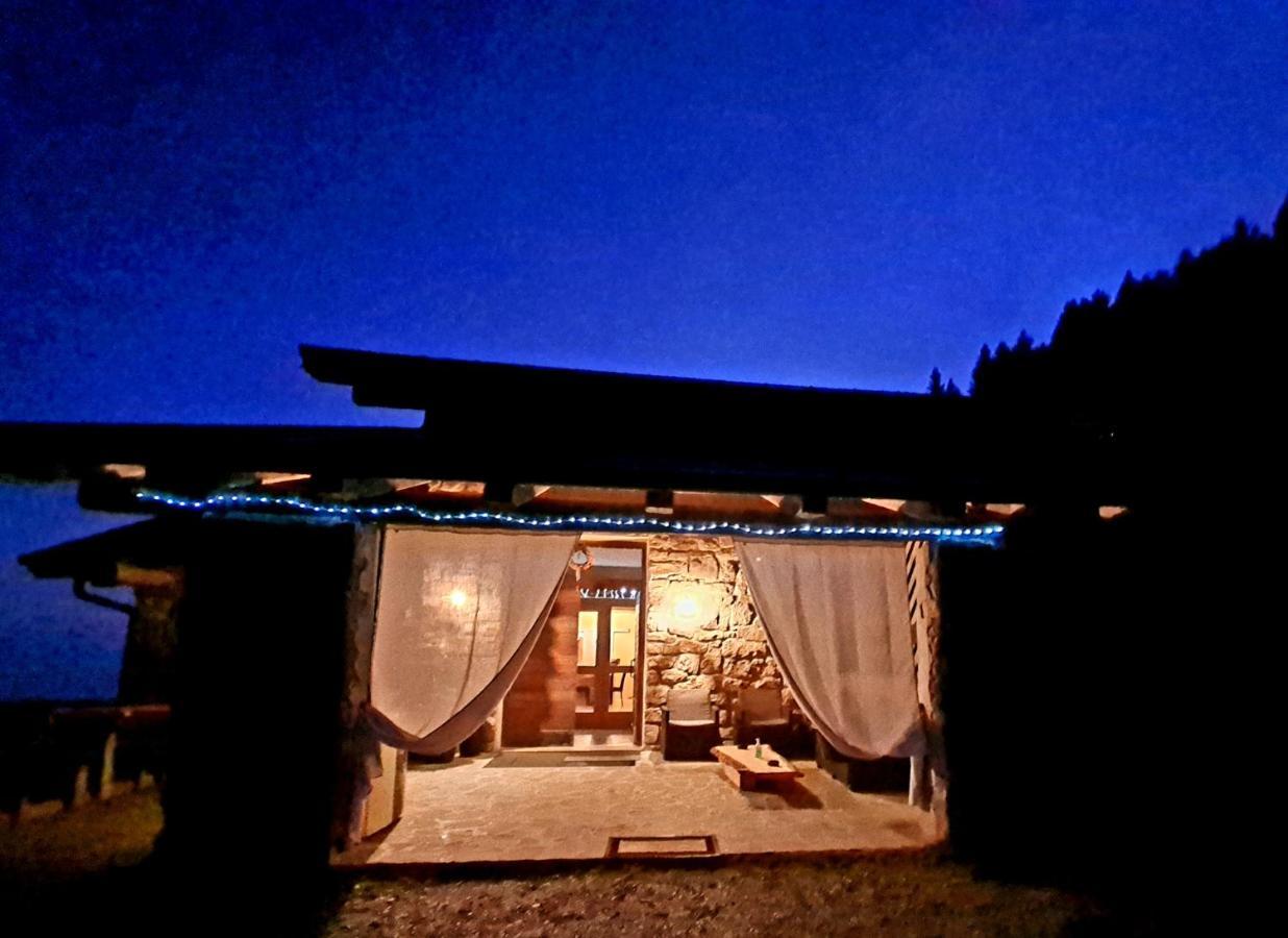 Chalet Chapeau Rar Castel Condino Bagian luar foto