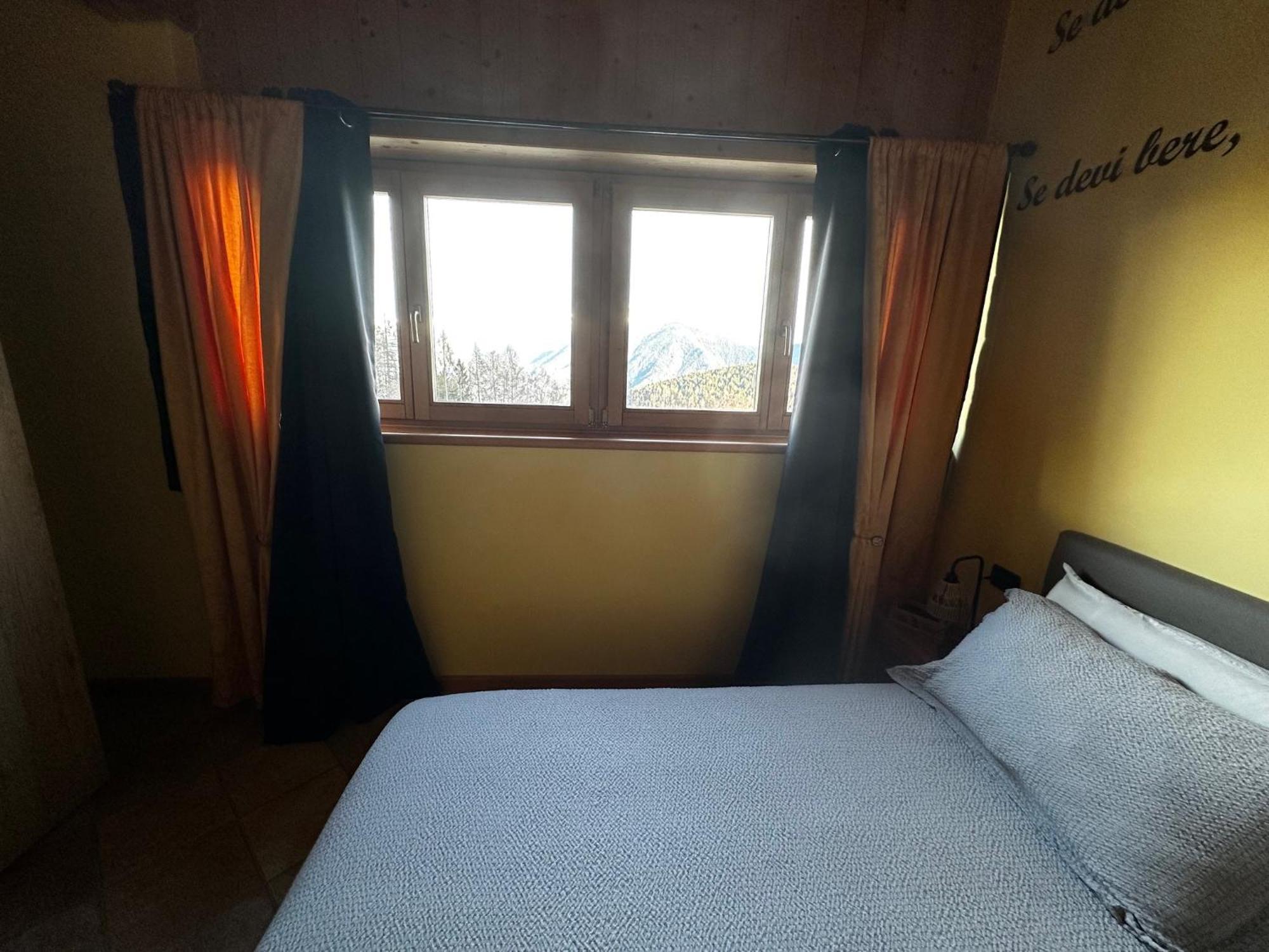 Chalet Chapeau Rar Castel Condino Bagian luar foto